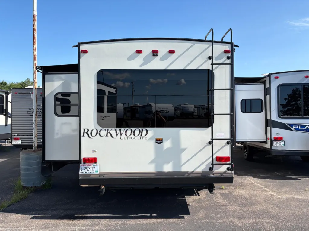 2015 Forest River Rockwood Ultra Lite 2904WS, Photos photo 5