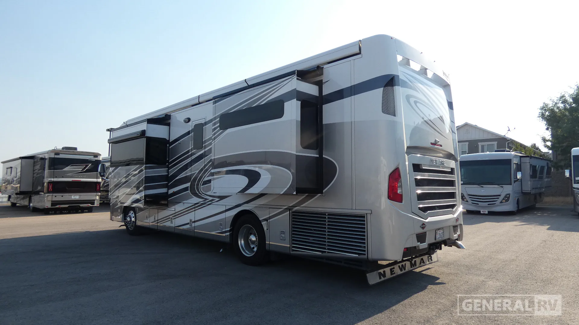 2022 Newmar New Aire 3543 - Photo 4