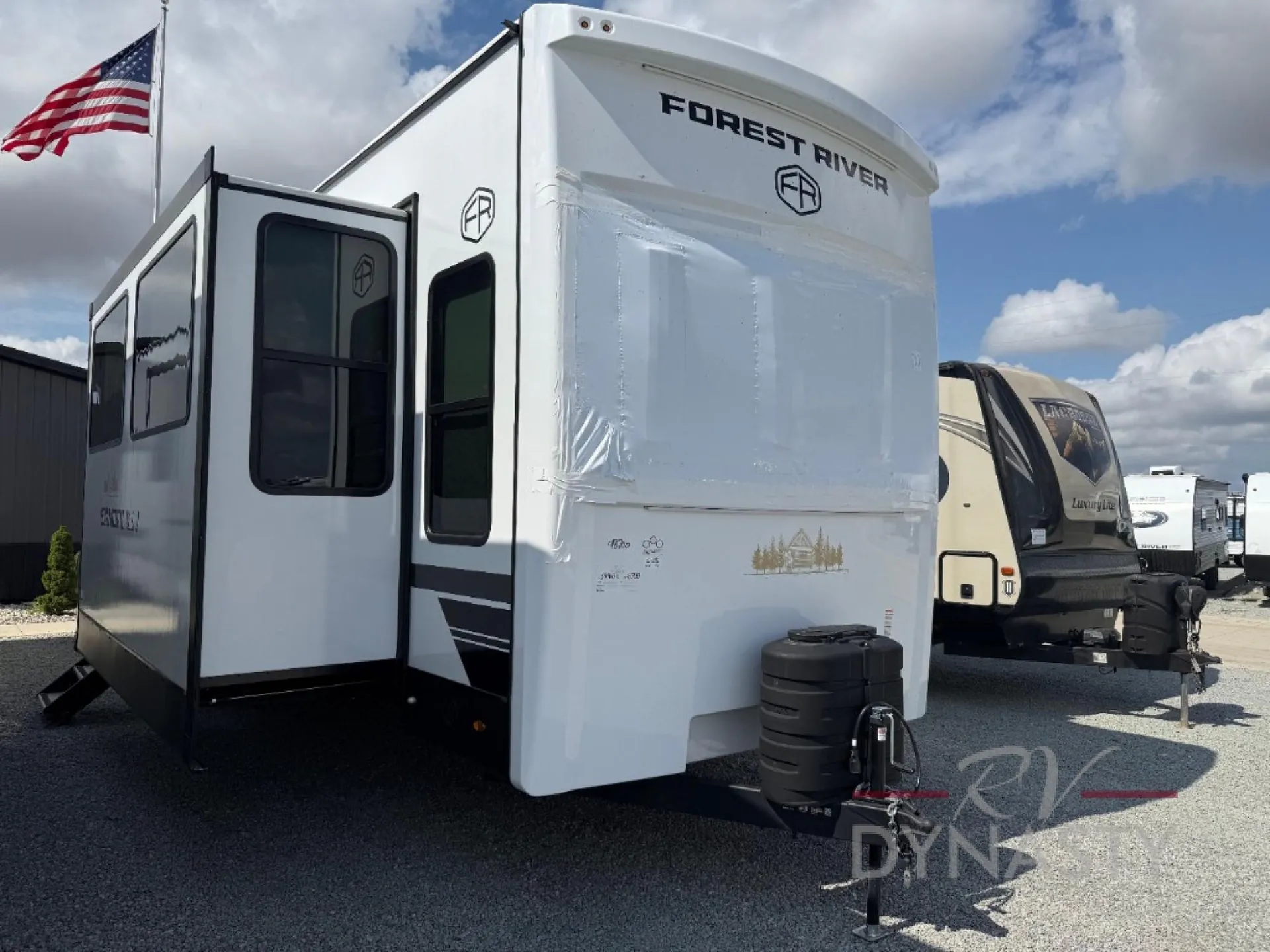 2026 Forest River Sandpiper Destination Trailers 389HBFL - Photo 2