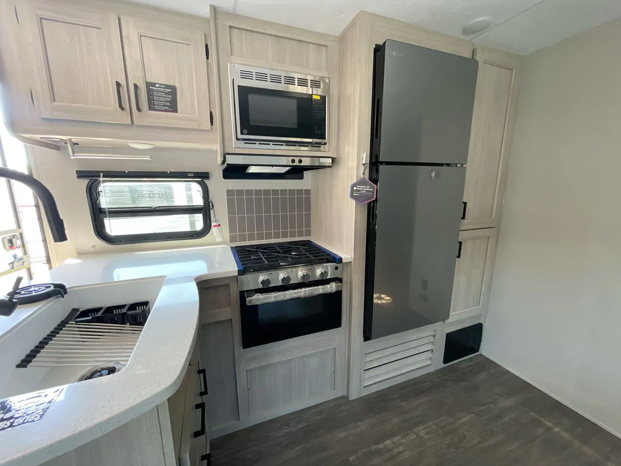 2026 Forest River Aurora 29TQS — Photo 5