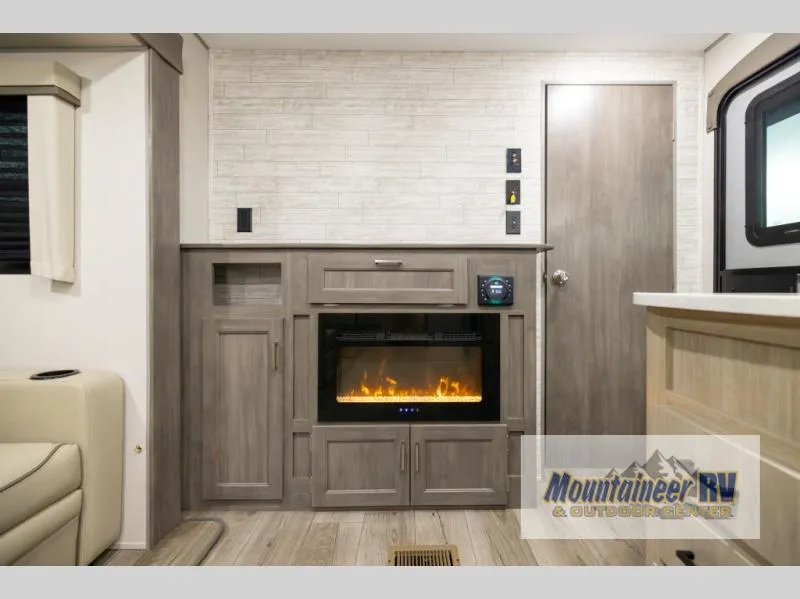 2027 Coachmen Catalina 293QBCK - Photo 4