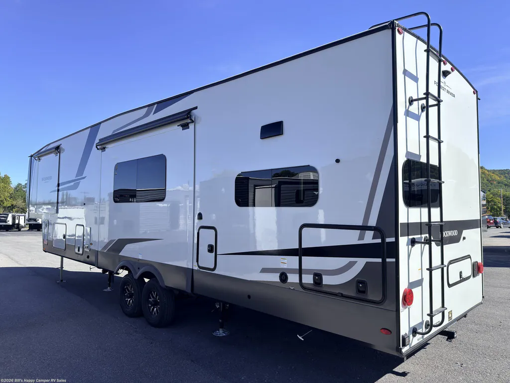 2027 Forest River Rockwood Signature 404SRK, Photos photo 4
