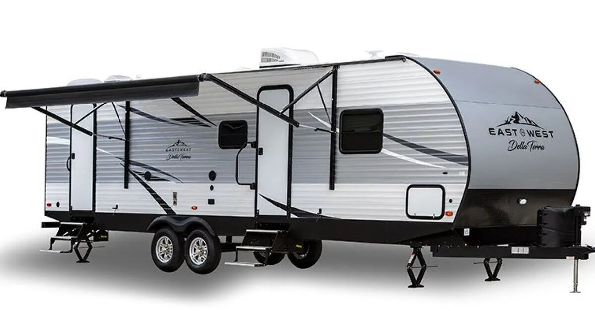 East to West Della Terra 250BH exterior