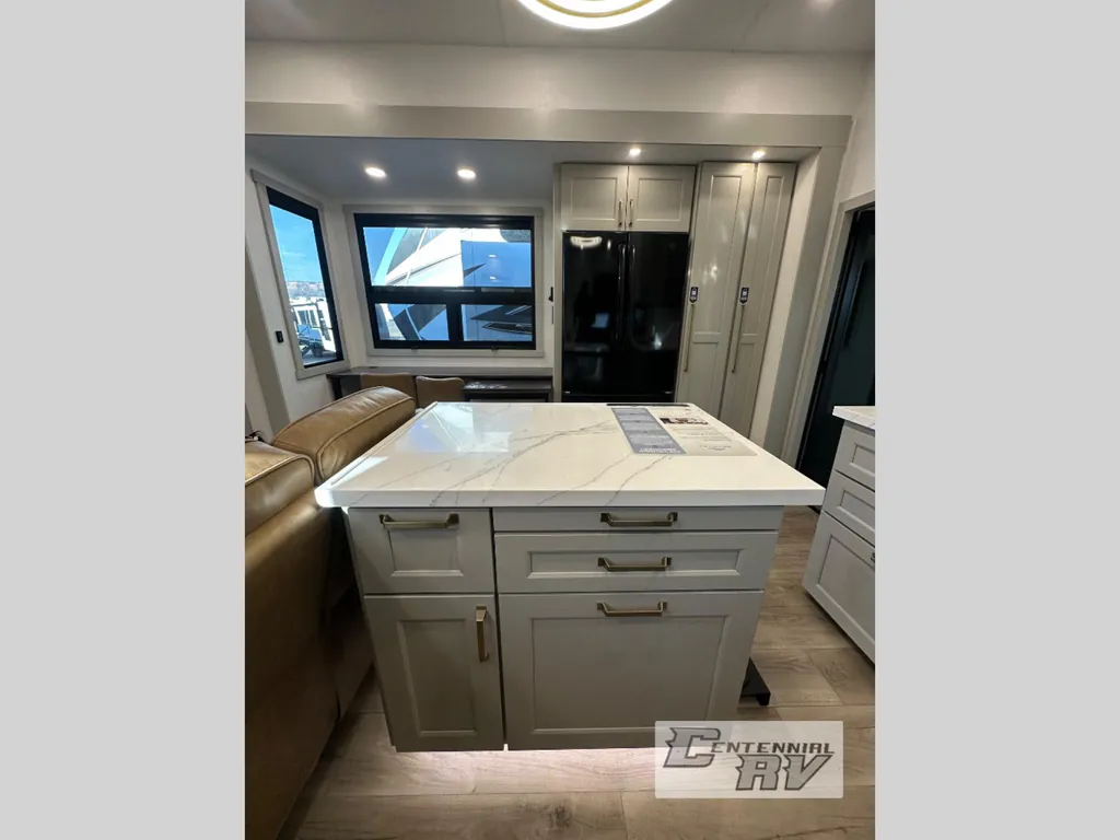 2026 Brinkley Model G 3950, Photos photo 46