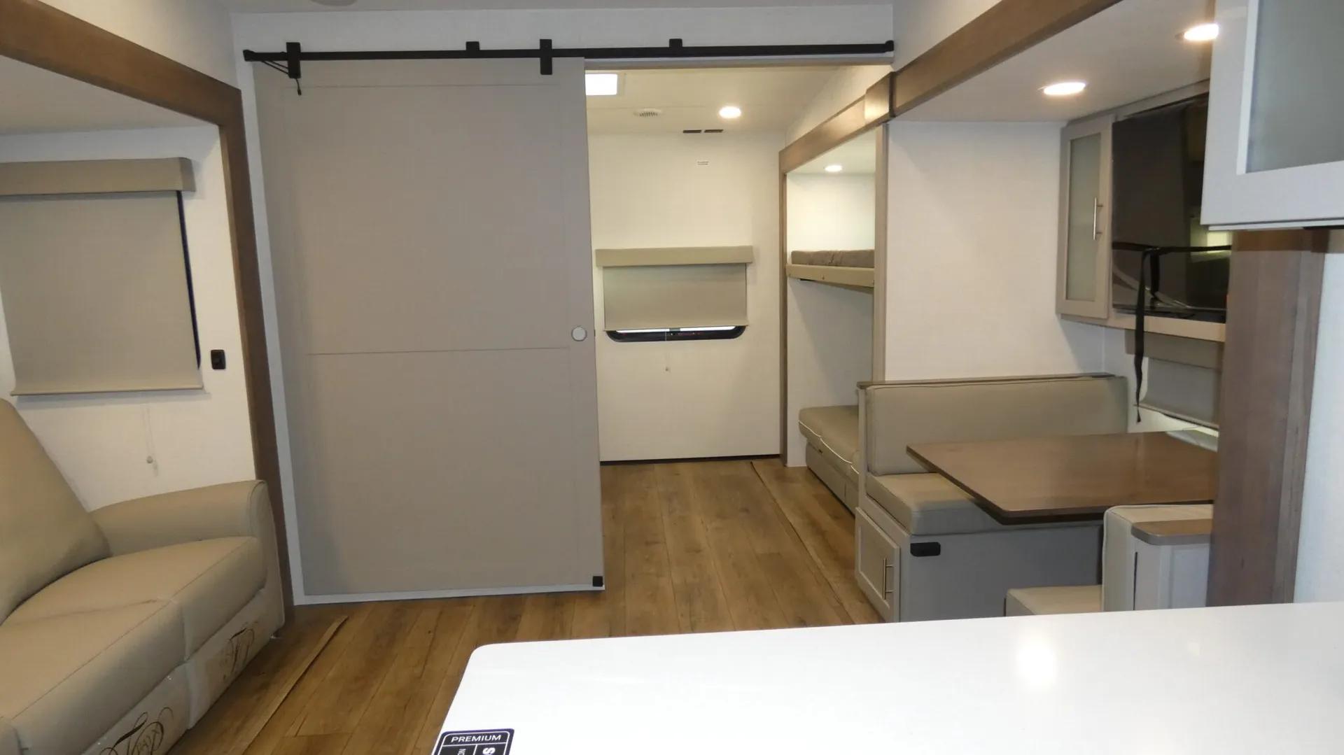 2026 Alliance RV Avenue All-Access 30BH - Photo 3