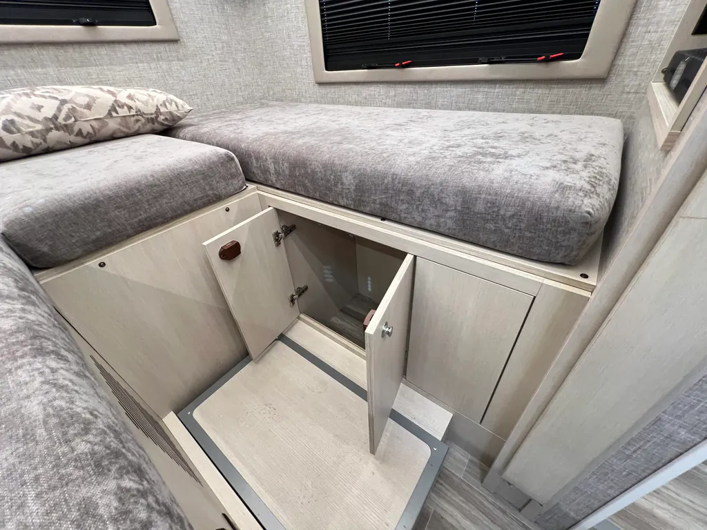 2025 Tiffin Wayfarer 25 XLW, Photos photo 18
