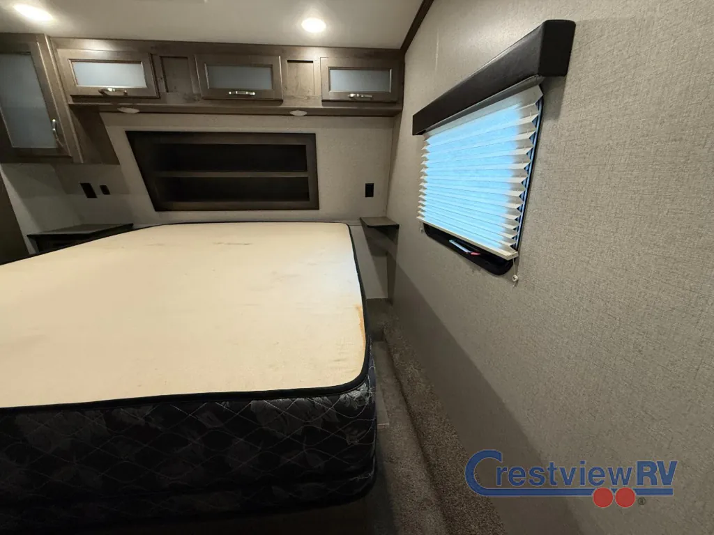 2020 Dutchmen Voltage Triton 3551, Photos photo 21
