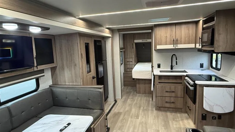 2025 Grand Design Imagine XLS 25DBE, Photos photo 10