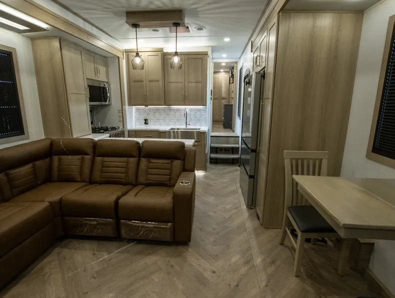 2026 Keystone Raptor 441, Photos photo 24