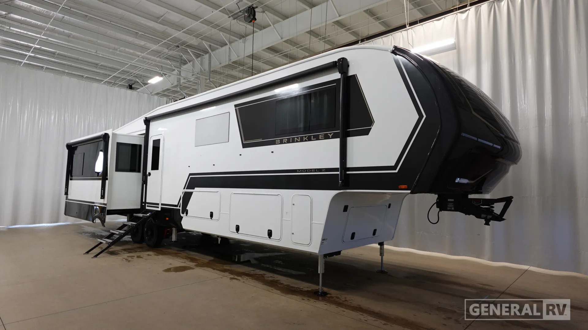 2027 Brinkley Model Z 3610 - Photo 2