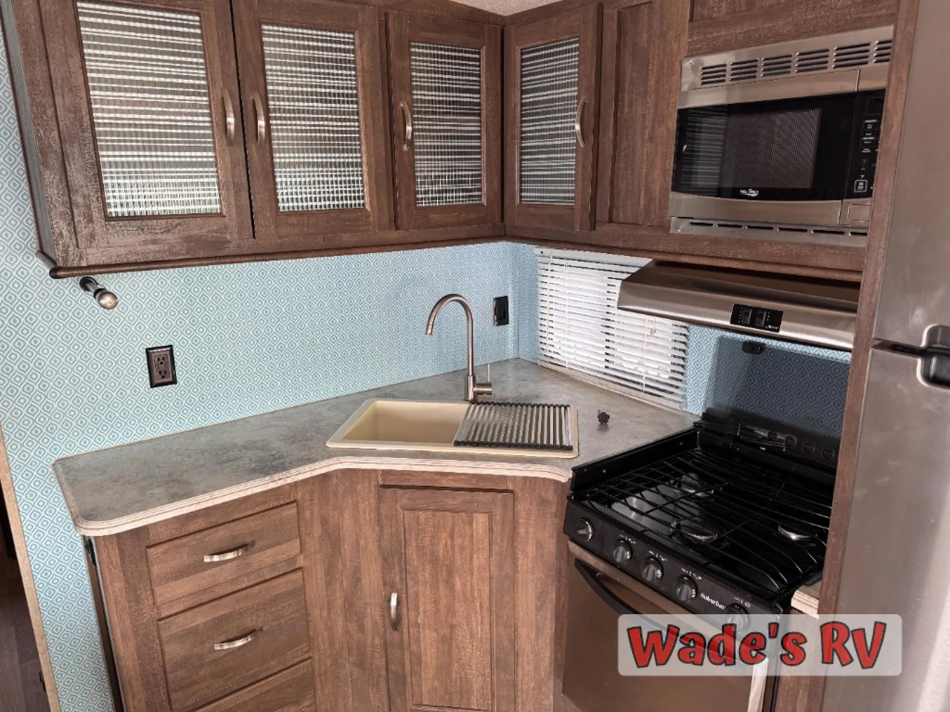 2017 Forest River Vibe 278RLS — Photo 7