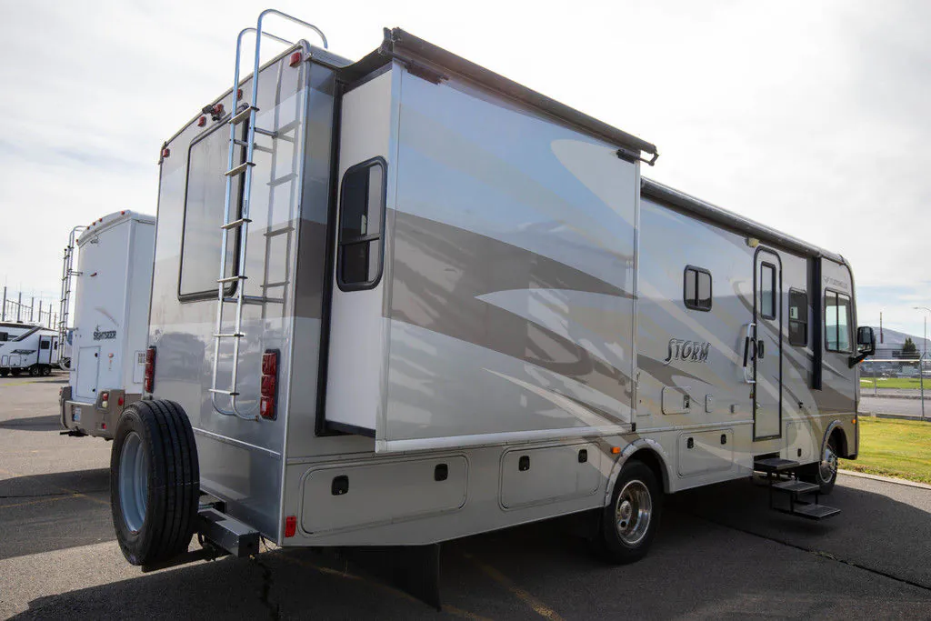 2014 Fleetwood Storm 30L - Photo 3