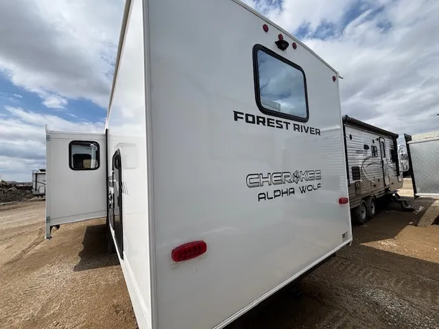 2026 Forest River Cherokee Alpha Wolf 29TB, Photos photo 7