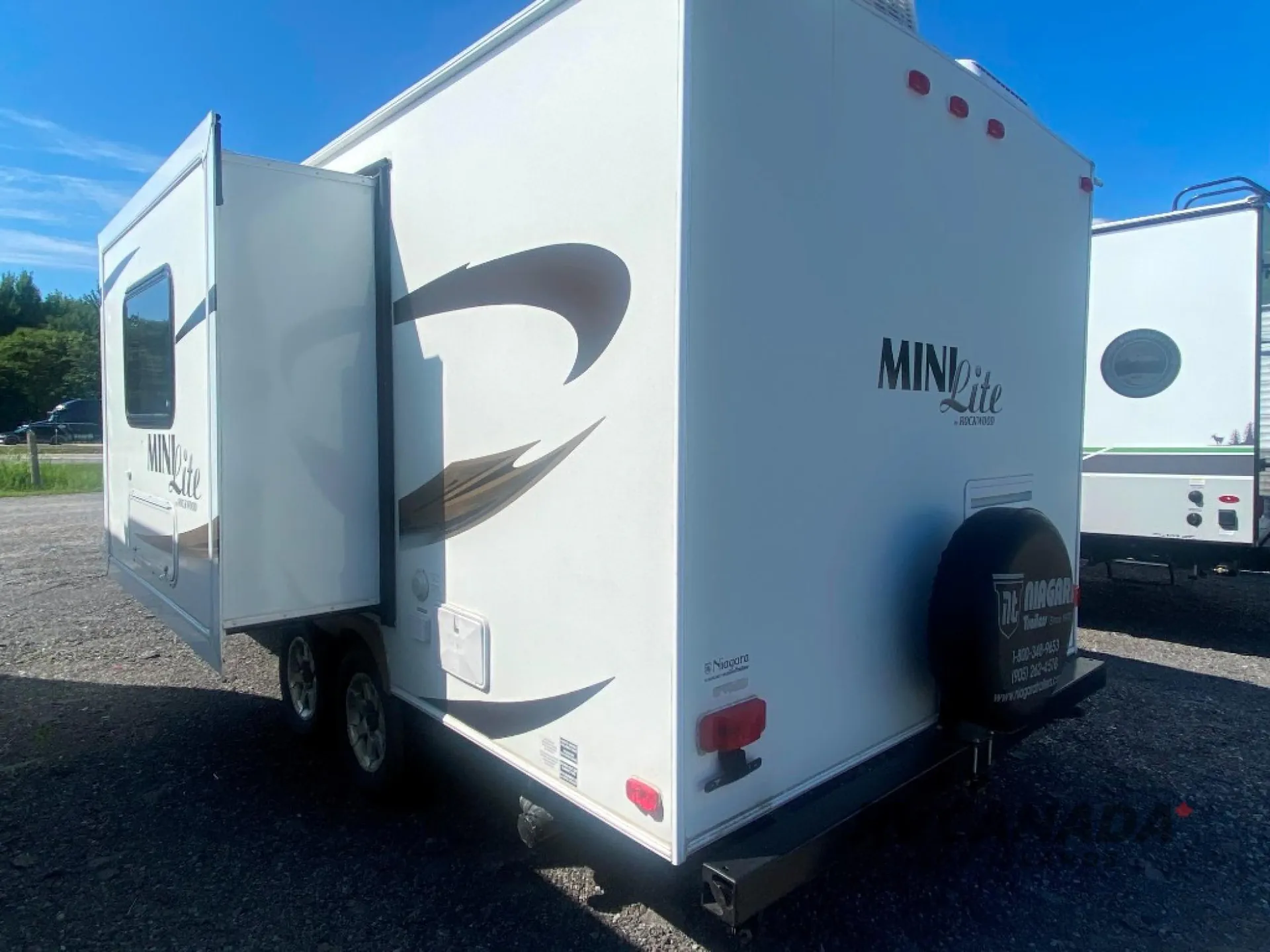 2012 Forest River Rockwood Mini Lite 2109S - Photo 4