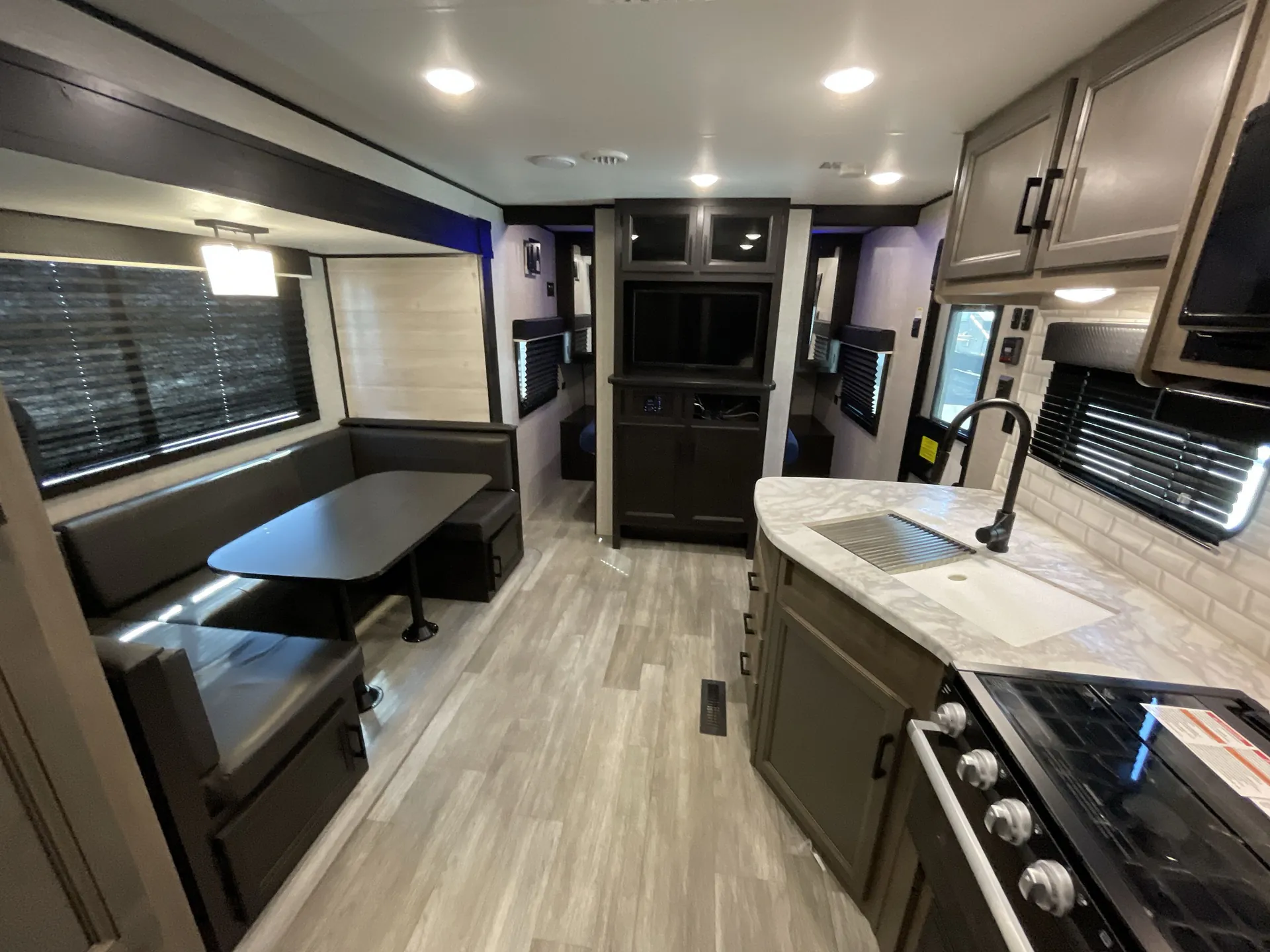 2022 Jayco Jay Flight SLX 242BHSW — living area main