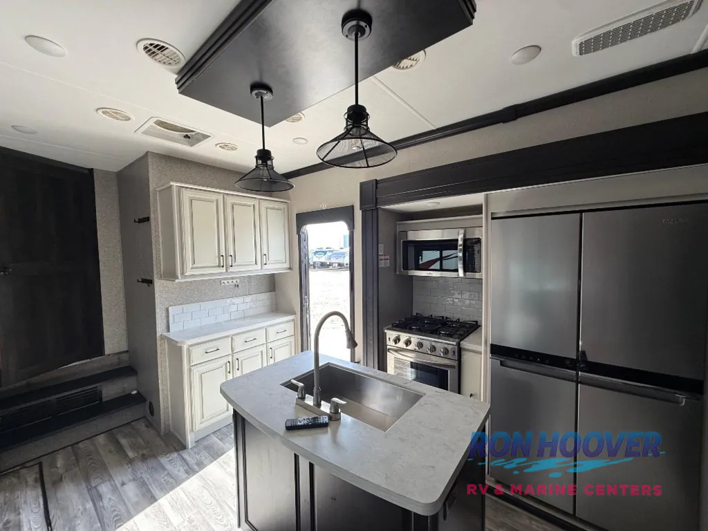 2022 Highland Ridge Silverstar 376FBH, Photos photo 43