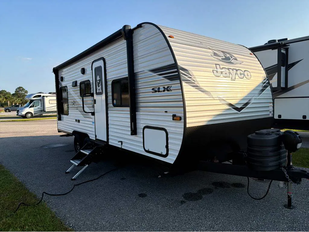 2025 Jayco Jay Flight SLX 210QB