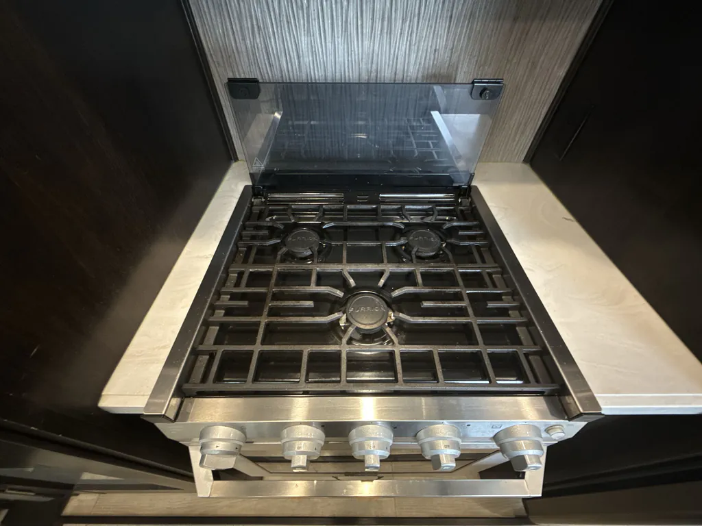 2018 Grand Design Momentum 376TH, Photos photo 10