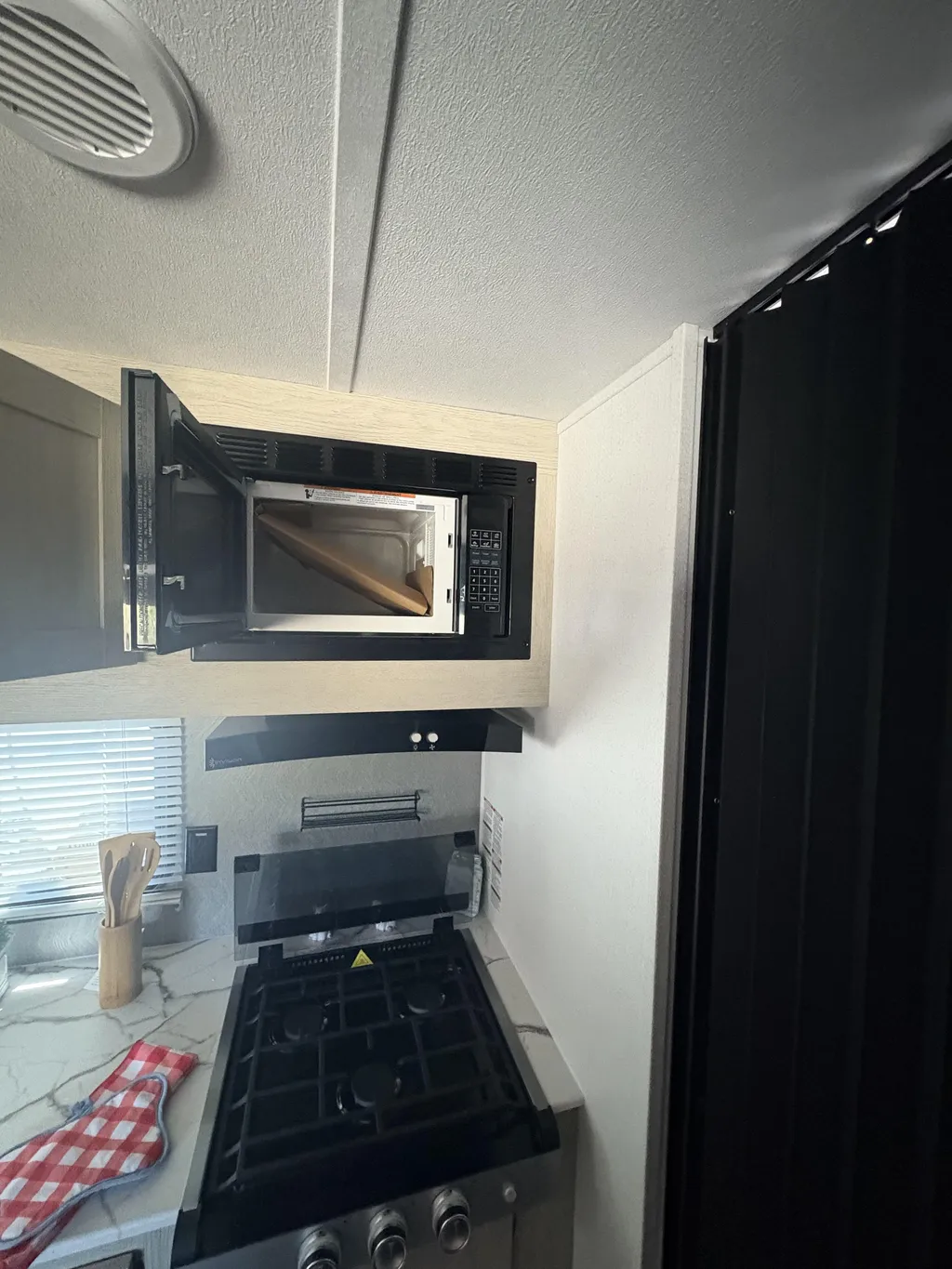2026 Shasta I-5 526RBS, Photos photo 12