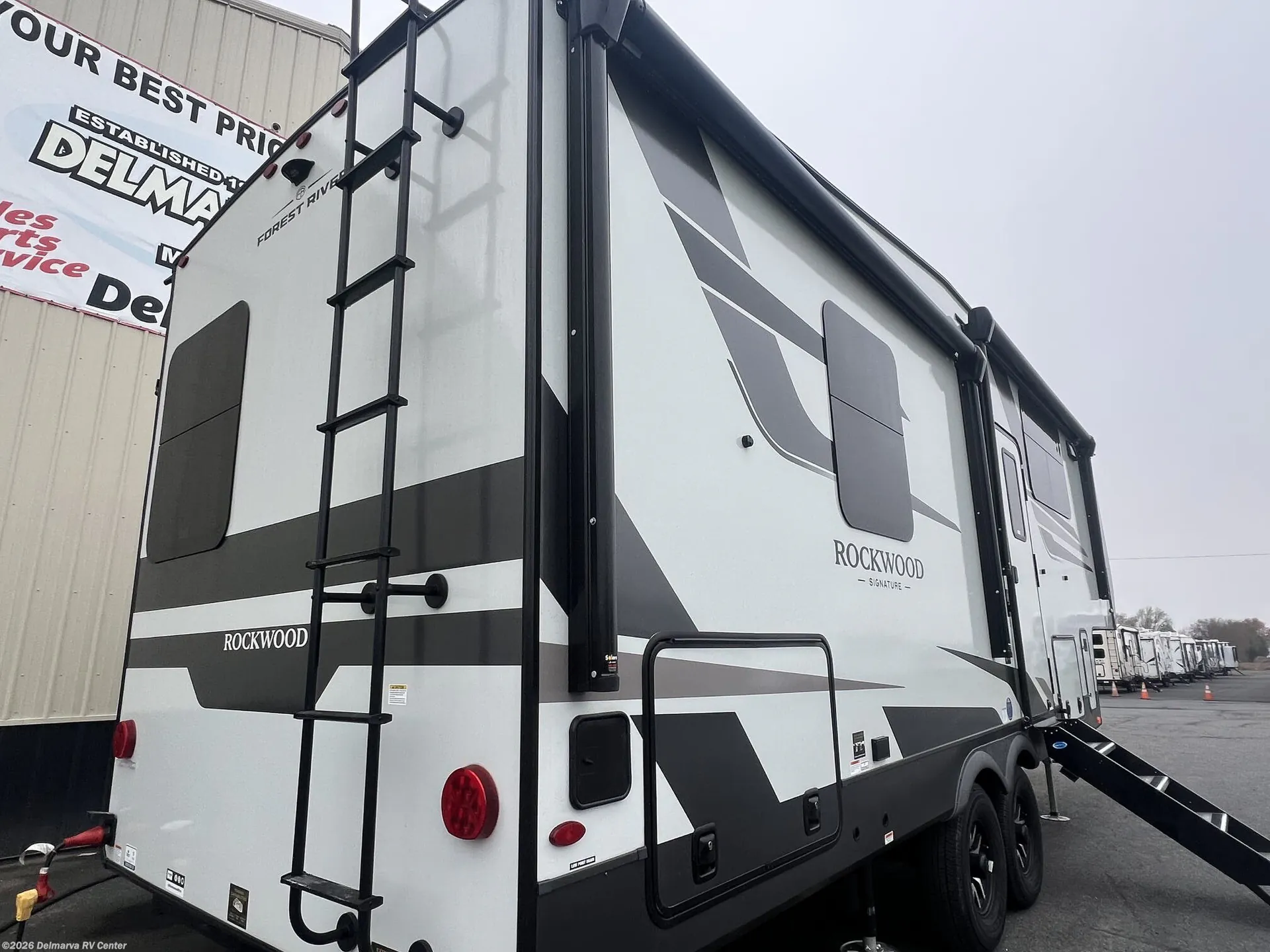 2026 Forest River Rockwood Signature 290SFK - Photo 4