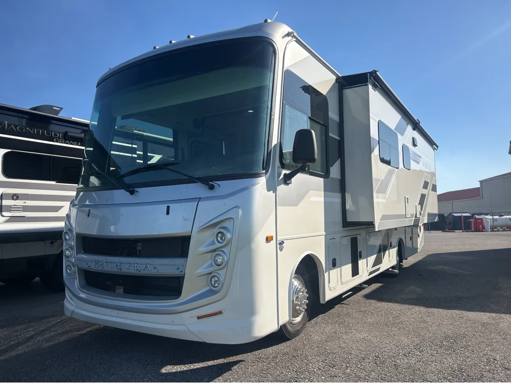 2026 Entegra Coach Vision 29S - Photo 3
