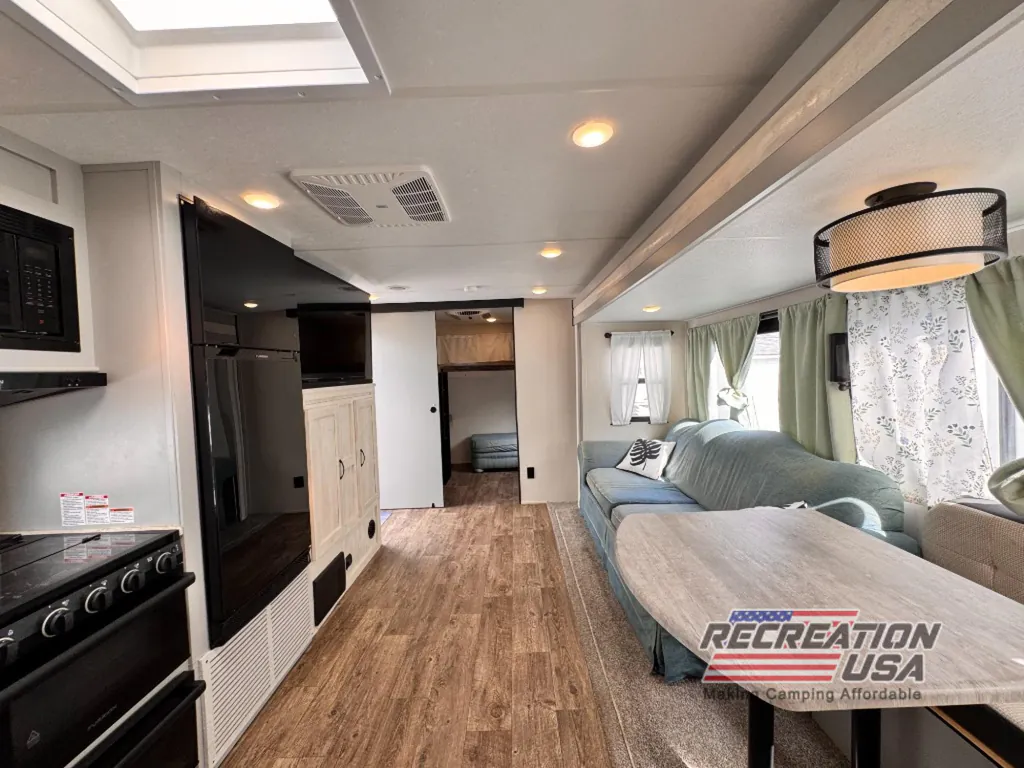 2022 Forest River Vibe 28BH, Photos photo 12