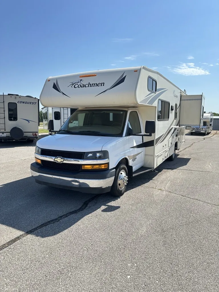 2020 Coachmen Freelander 26RS - Photo 3