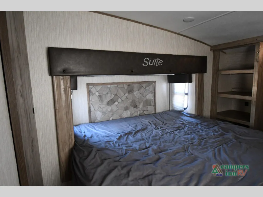 2021 Forest River Cherokee Arctic Wolf 3550 SUITE, Photos photo 40