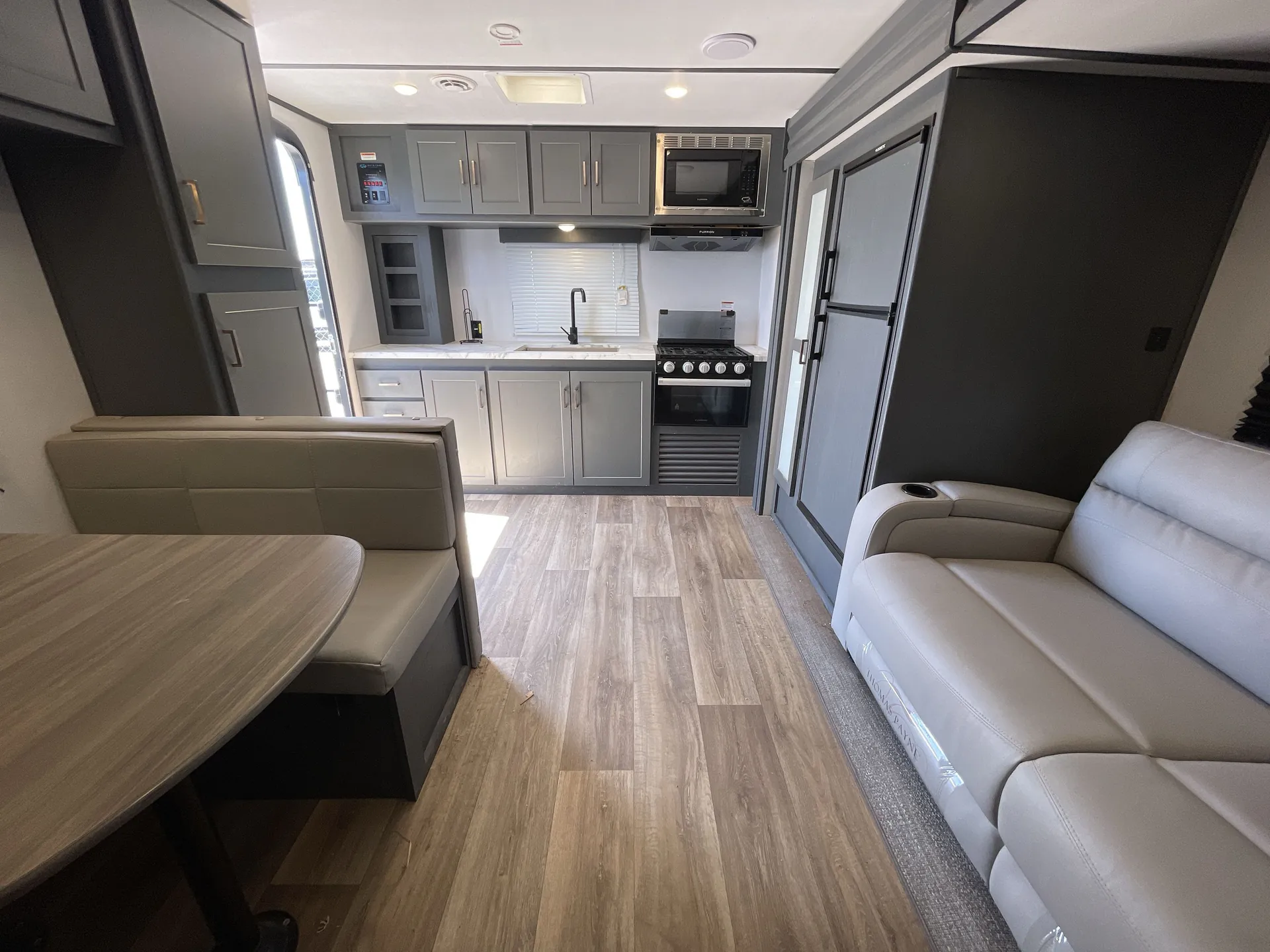 2022 Keystone Bullet Crossfire 2500RK — living area main