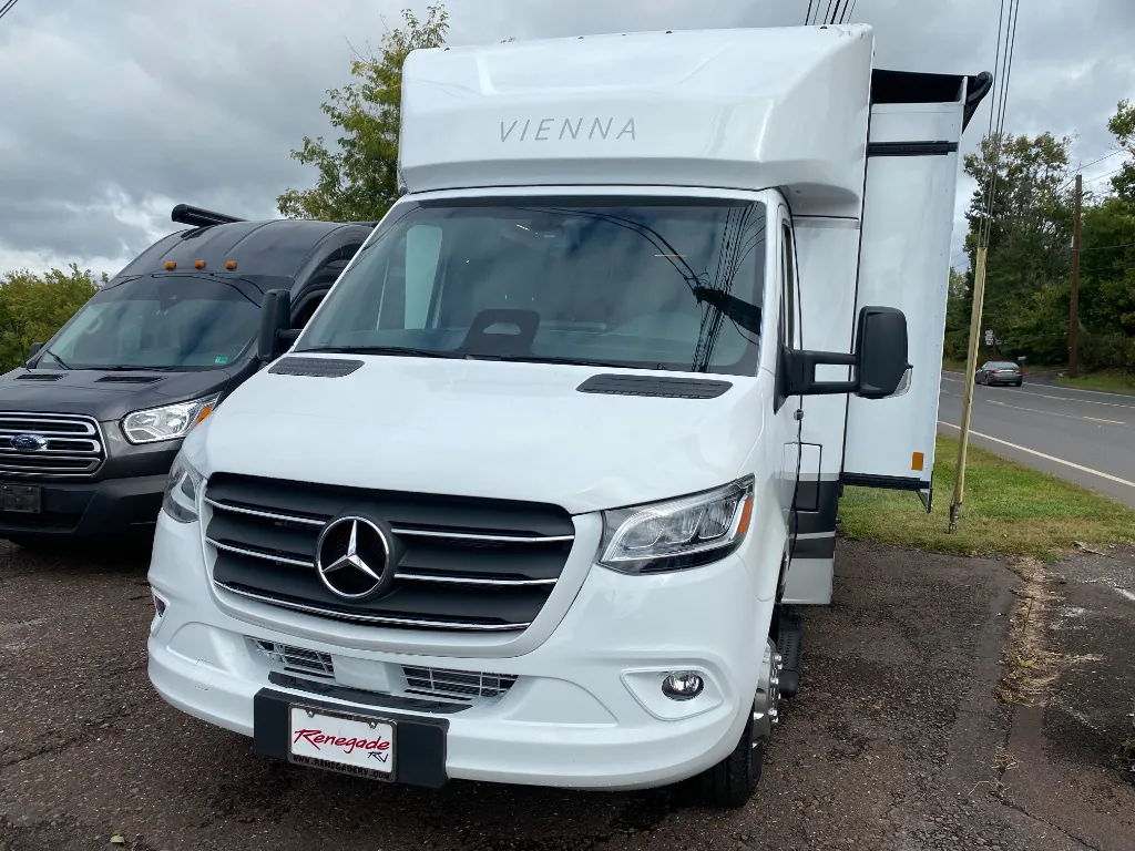 2027 Renegade RV Vienna 25DLN - Photo 2