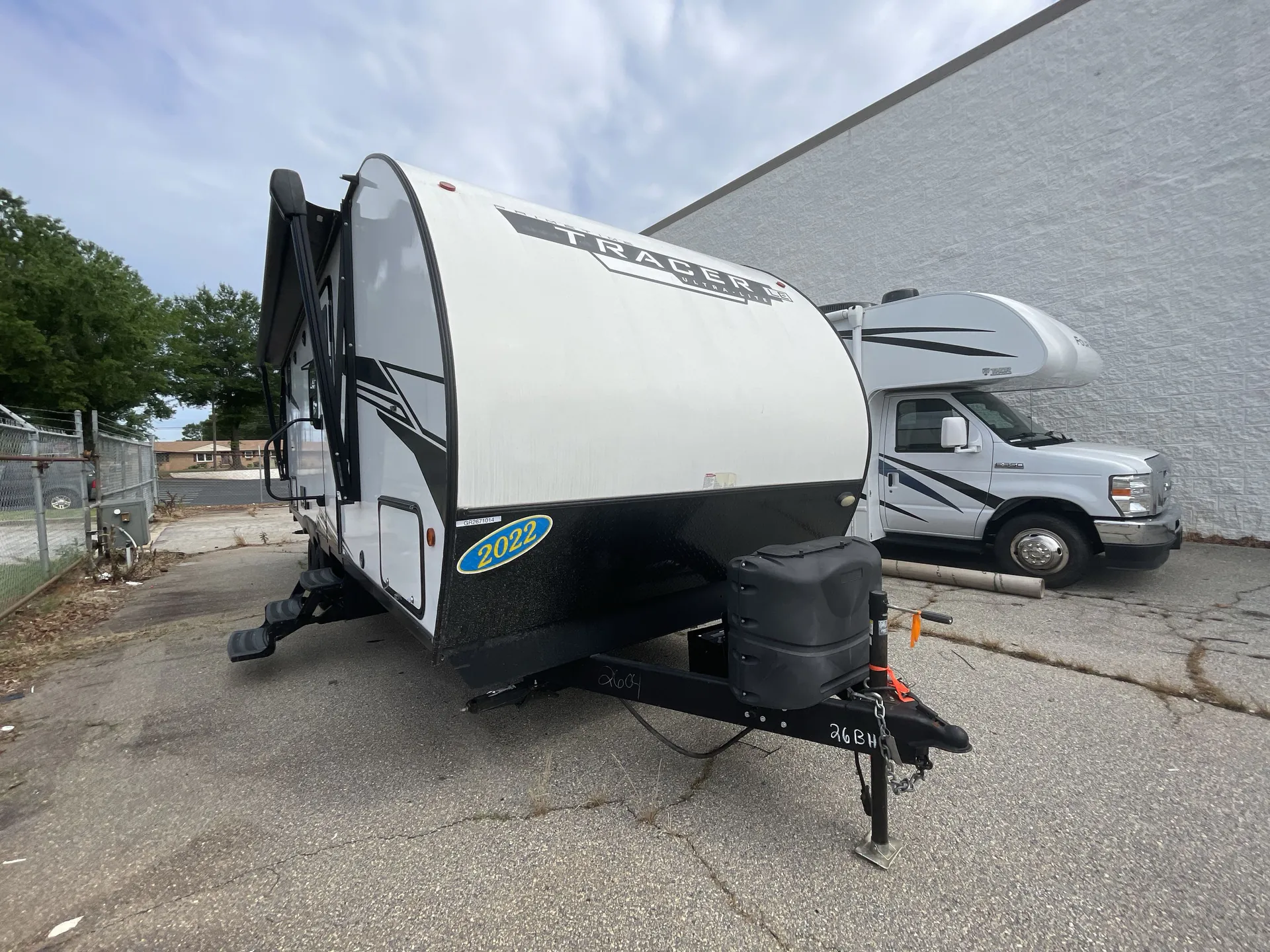 2022 Prime Time Tracer LE 230BHSLE - Photo 2