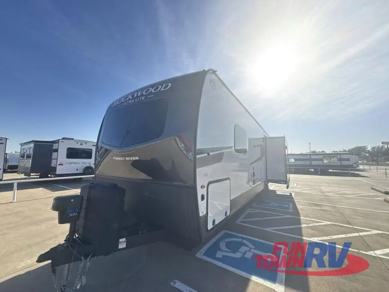2026 Forest River Rockwood Ultra Lite 2908SRL - Photo 4