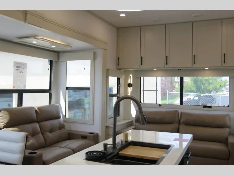 2026 Grand Design Solitude 310GK - Photo 3