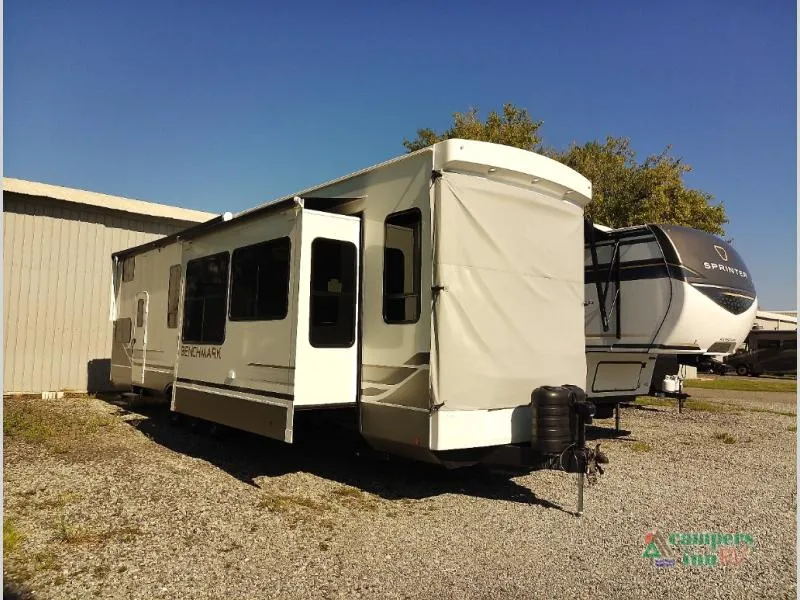 2026 Alliance RV Benchmark 42LFT - Photo 4