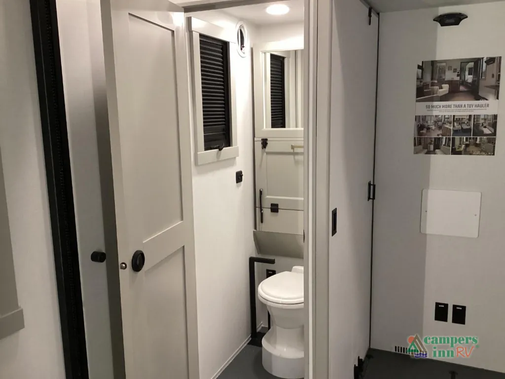 2026 Brinkley Model G 4150, Photos photo 37