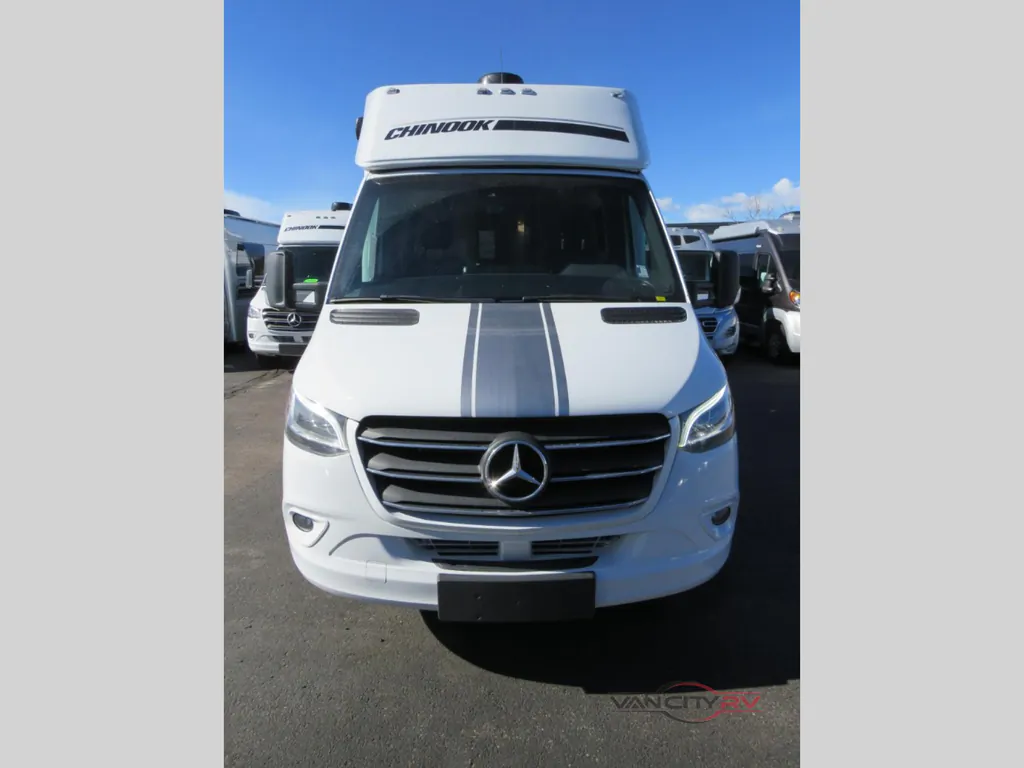 2024 Chinook RV Summit SS, Photos photo 9