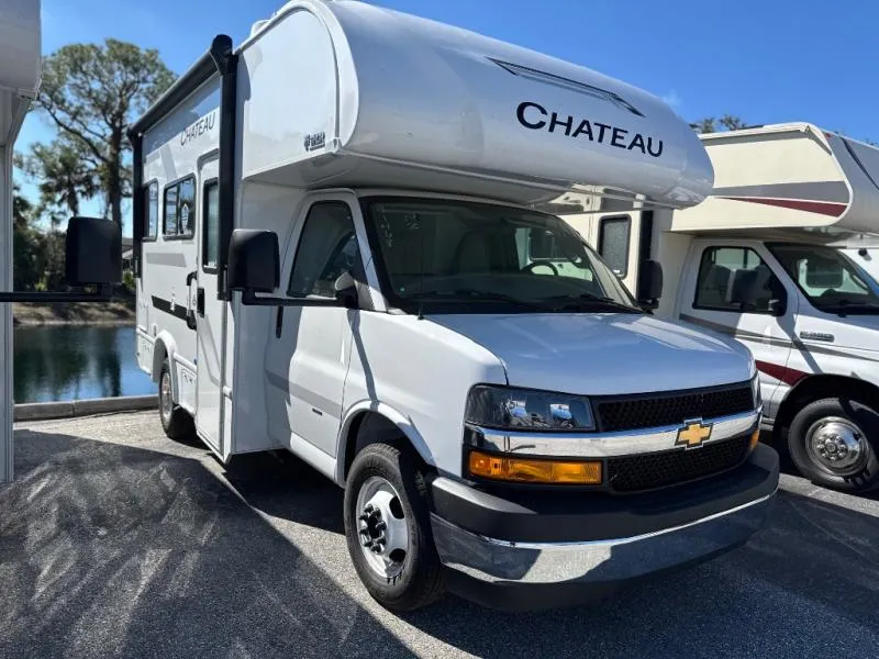 2026 Thor Motor Coach Chateau 19Z - Photo 2