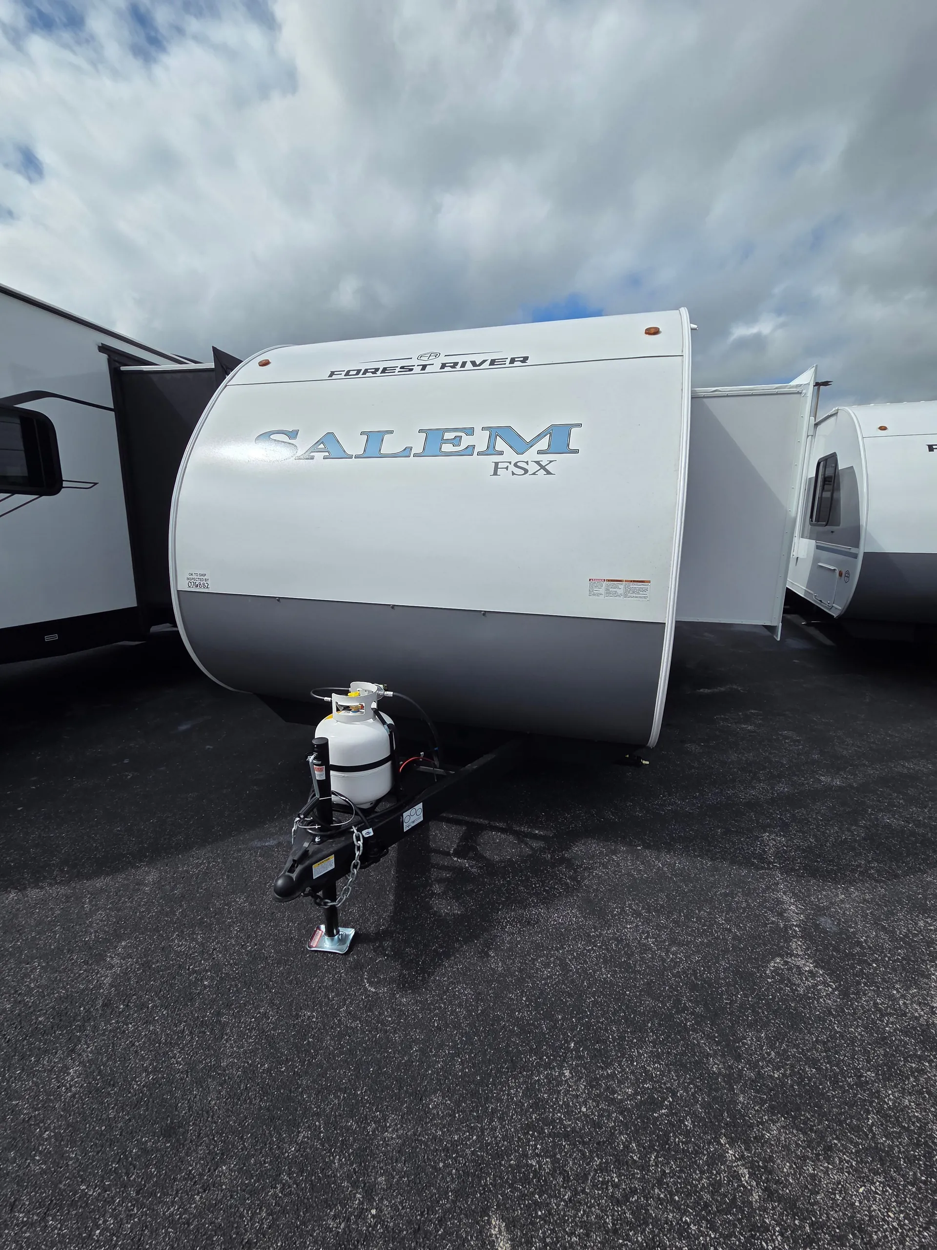 2026 Forest River Salem FSX 177ICE - Photo 4