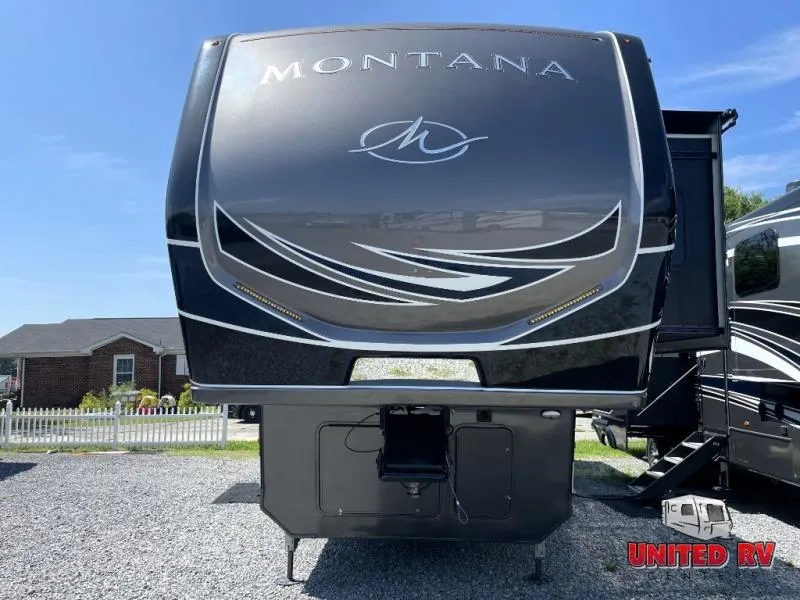 2022 Keystone Montana 3231CK - Photo 4