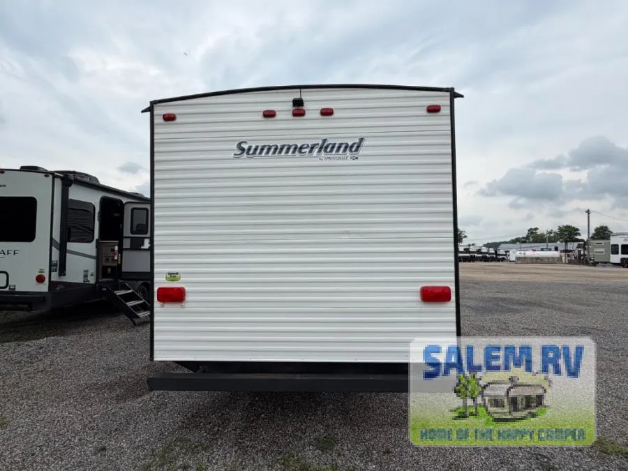 2015 Keystone RV Summerland 2980BHGS - Photo 4