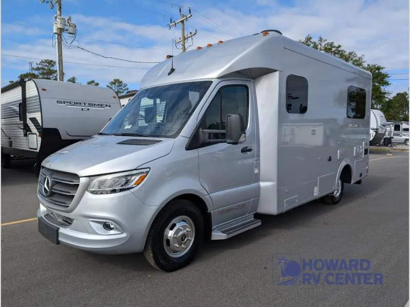 2025 Pleasure-Way Plateau XLTS Std. Model - Photo 2