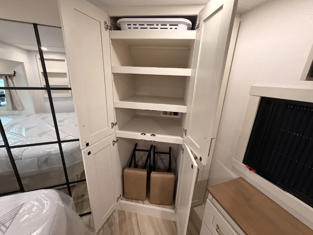 2027 Brinkley Model G 3970, Photos photo 49