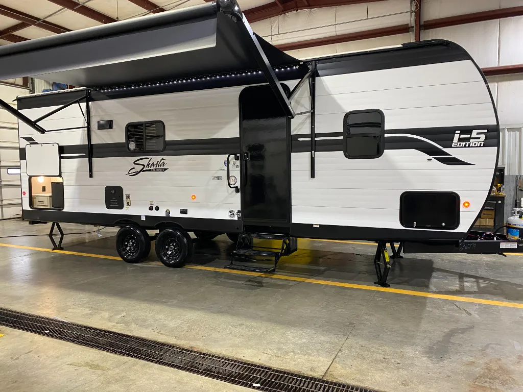 2026 Shasta RVs i-5 Edition 526RBS - Photo 2