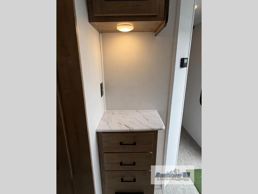 2024 Coachmen Freedom Express Ultra Lite 274RKS, Photos photo 35