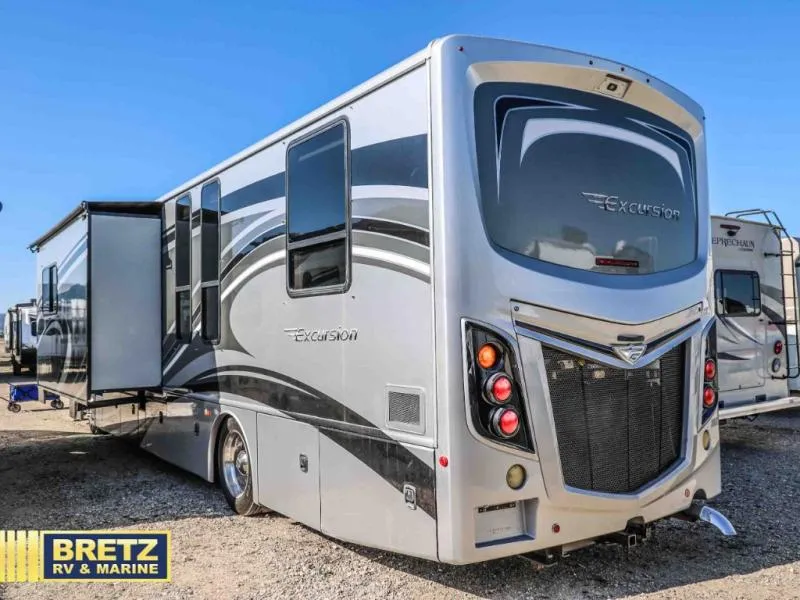 2013 Fleetwood Excursion 35C - Photo 4