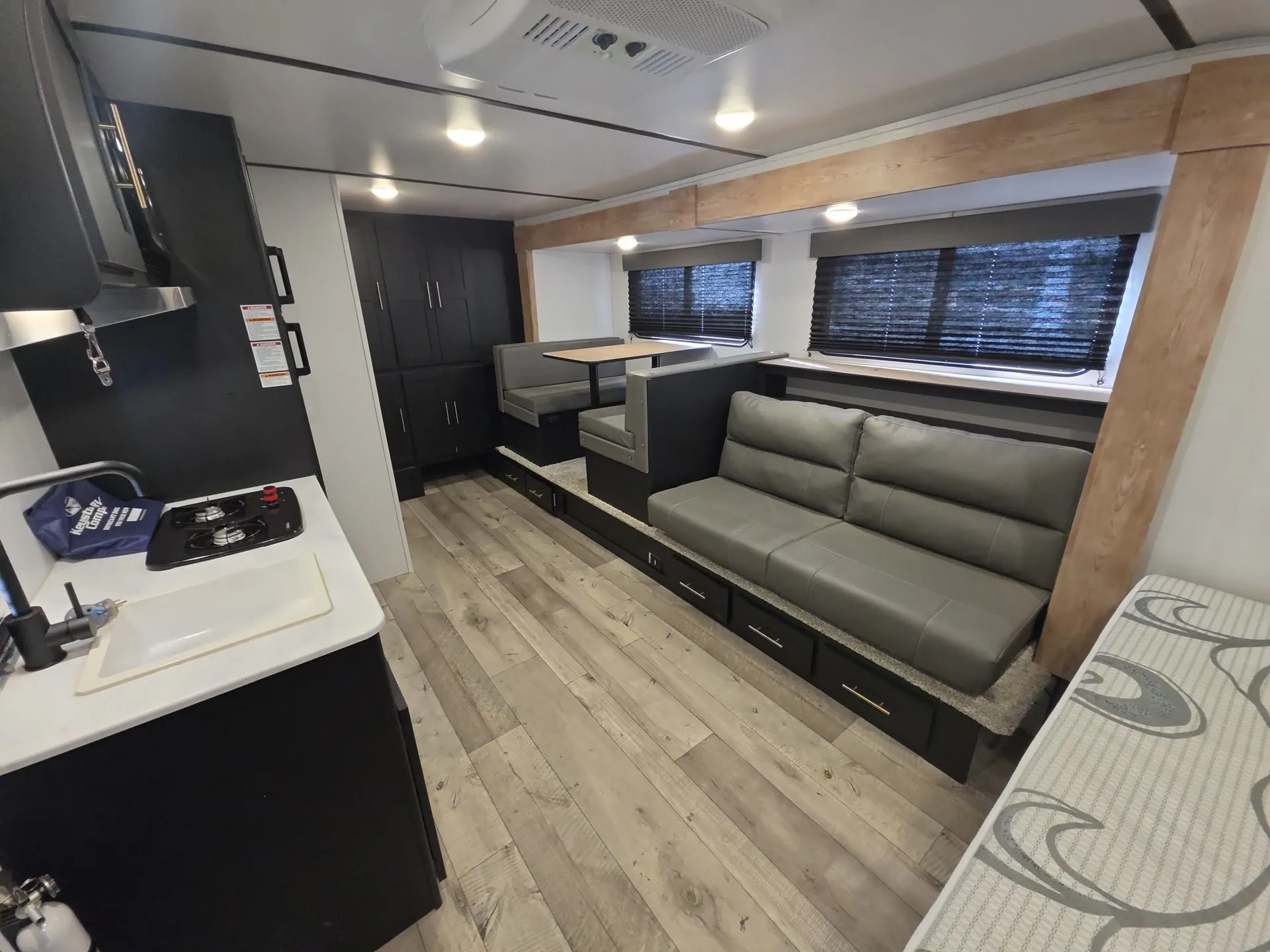 2022 Keystone Springdale 1860SS — living area main
