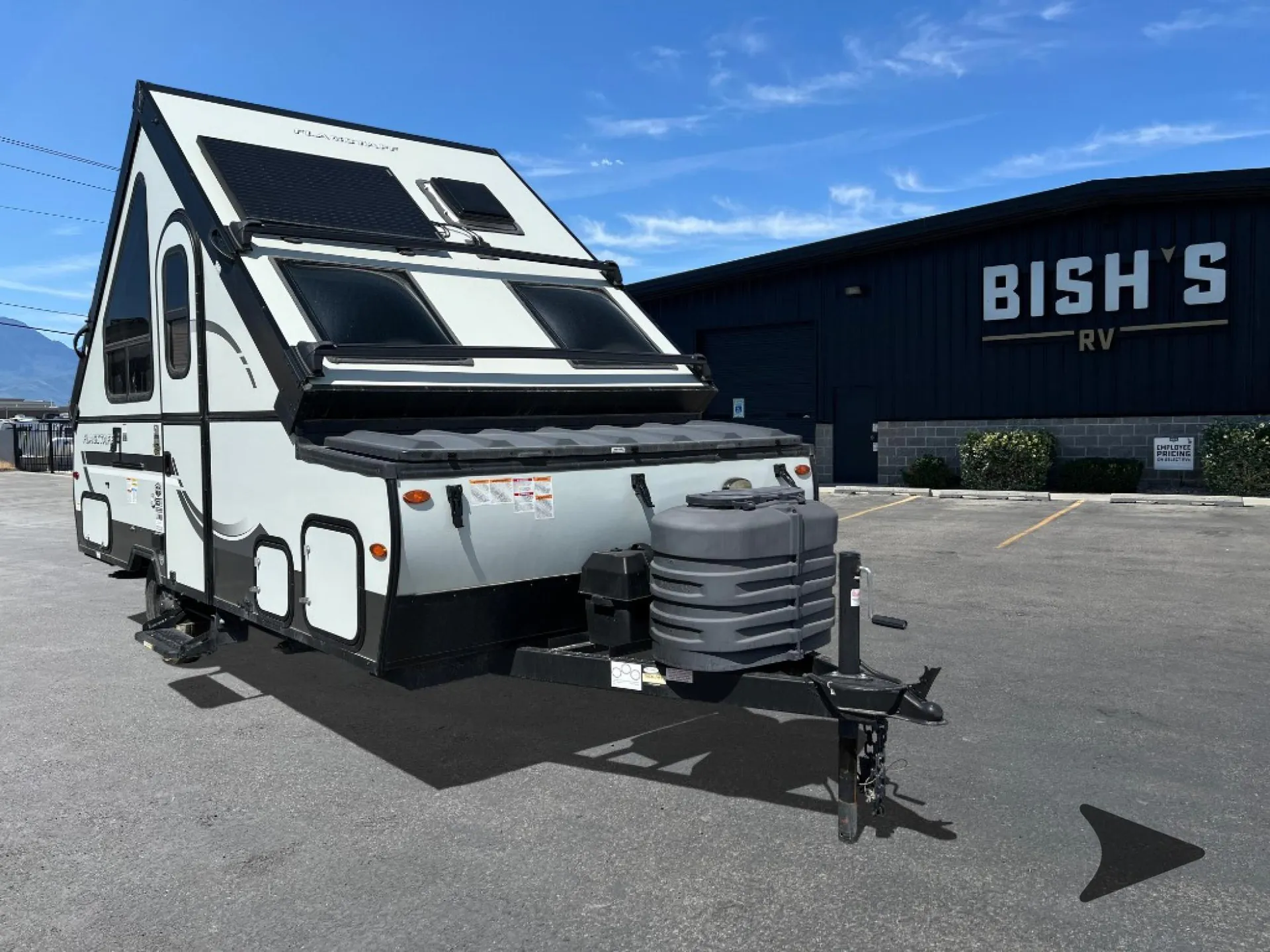 2025 Forest River Flagstaff Hard Side T10RB - Photo 2