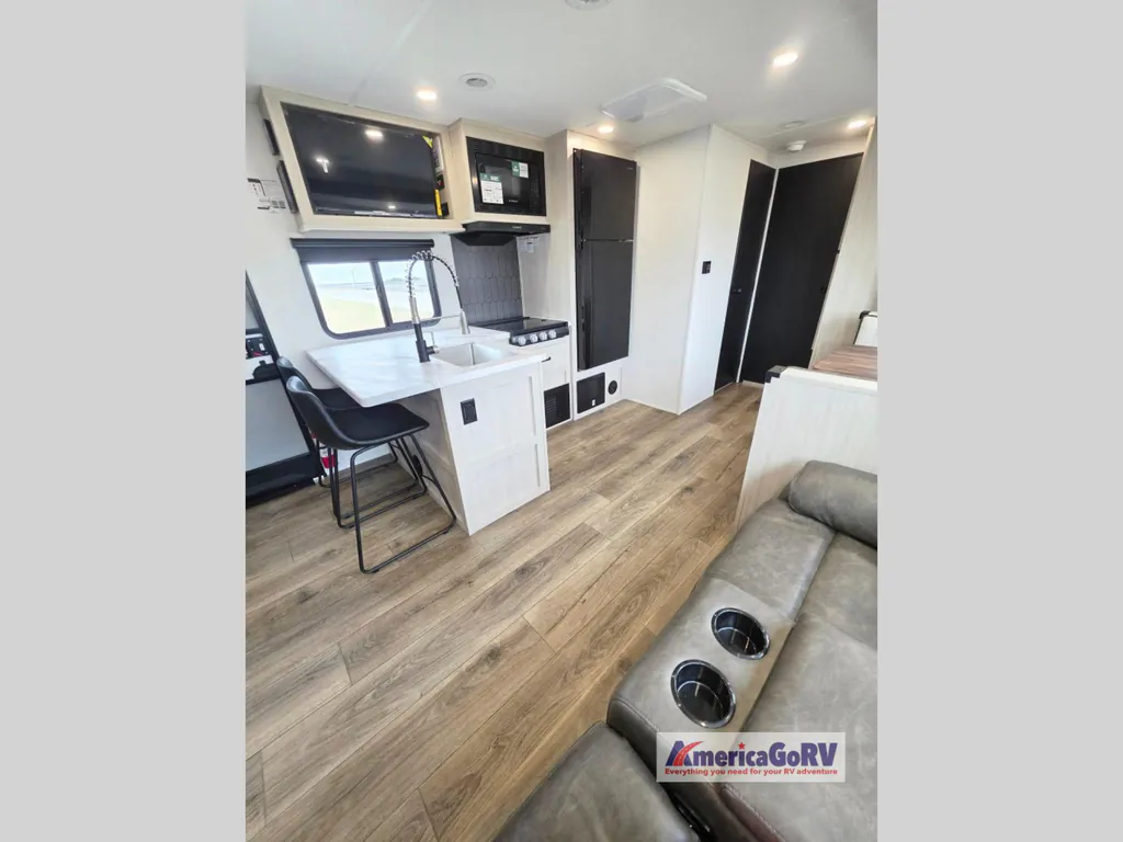 2027 Forest River Solaire Lite 302BHS, Photos photo 15