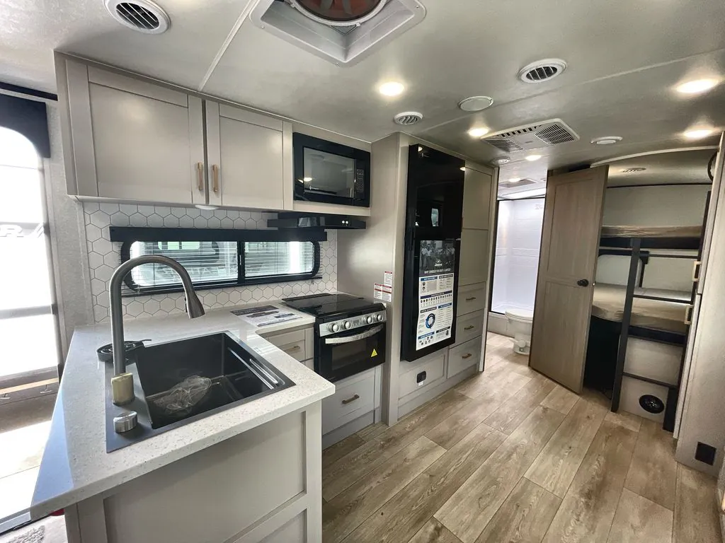 2027 Jayco Jay Feather 29BHB, Photos photo 12