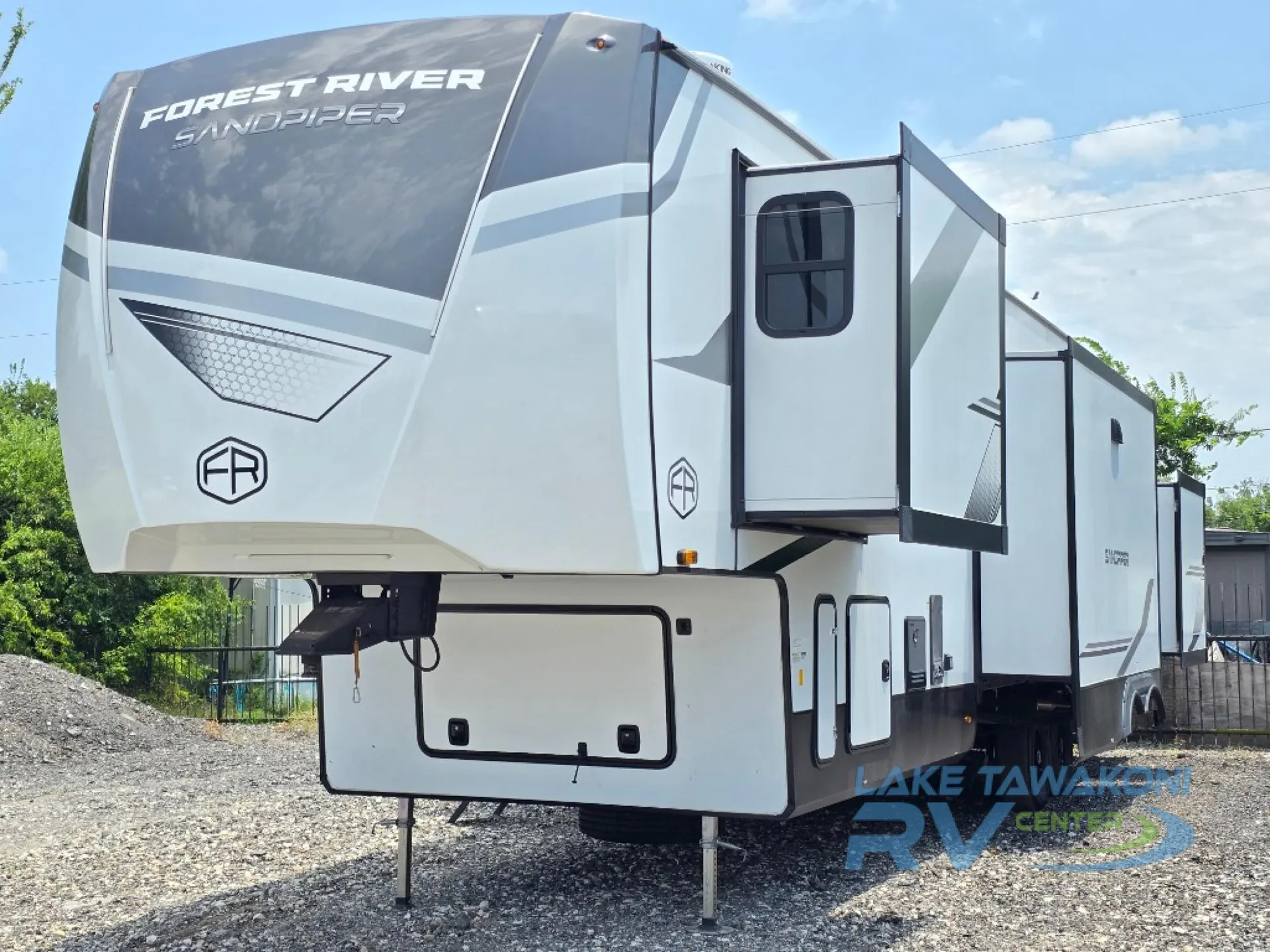 2025 Forest River Sandpiper 4002FB - Photo 3